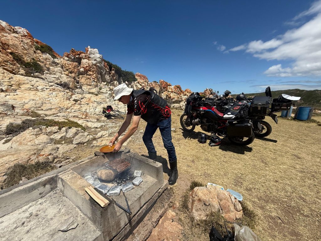 Braaibroodjies originated as a simple addition to the South African braai. There is “only one original recipe for braaibroodjies: they have chutney (Mrs H.S. Ball’s please), onion, tomato, cheese, salt and pepper as filling and they are buttered on the outsides.