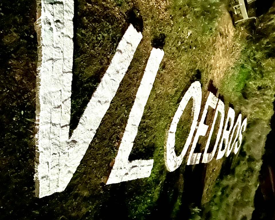 Nestled in the heart of the Overberg between Caledon and Bredasdorp lies the picturesque and beautiful Vloedbos, just 45 km from Hermanus along the R326.